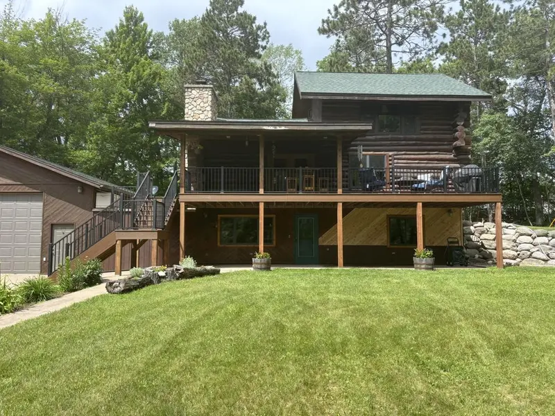 Decks & Porches project by Tri-County Professional Builders