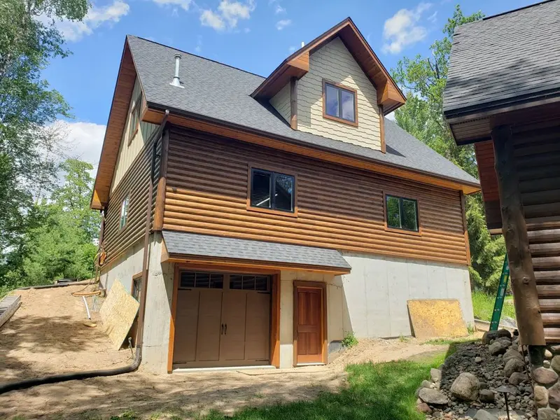 Detached garage with optional living space upstairs by Tri-County Professional Builders