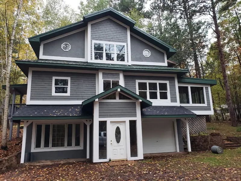 Roofing, Siding & Windows project by Tri-County Professional Builders