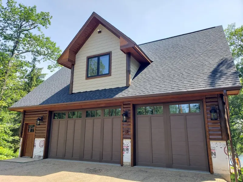 Roofing, Siding & Windows project by Tri-County Professional Builders