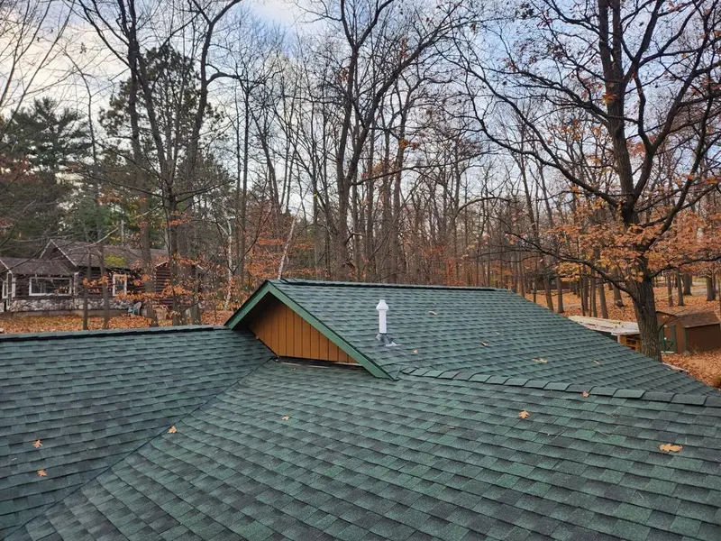 Roofing, Siding & Windows project by Tri-County Professional Builders