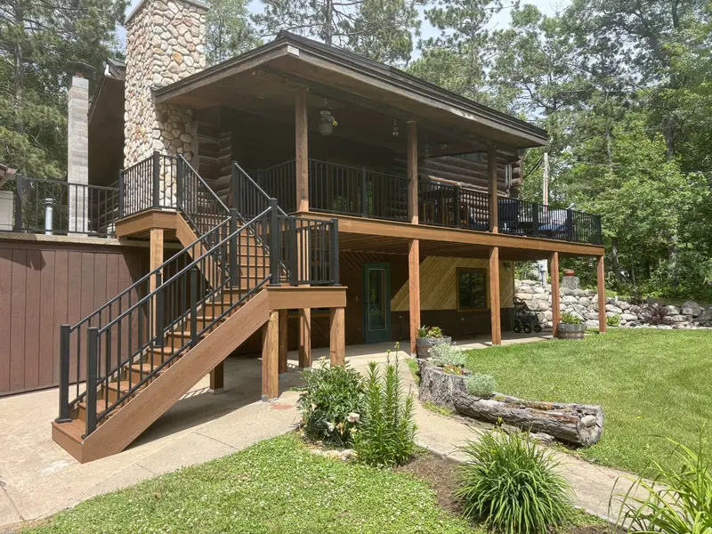 Trex deck with Westbury railing by Tri-County Professional Builders